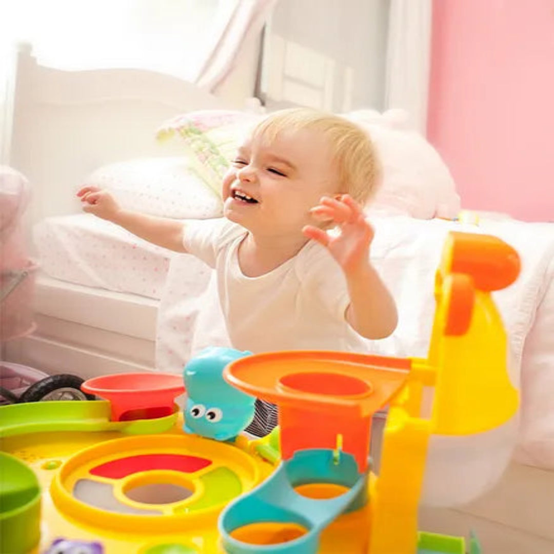 GIRAFFE'S MUSICAL FUN STATION