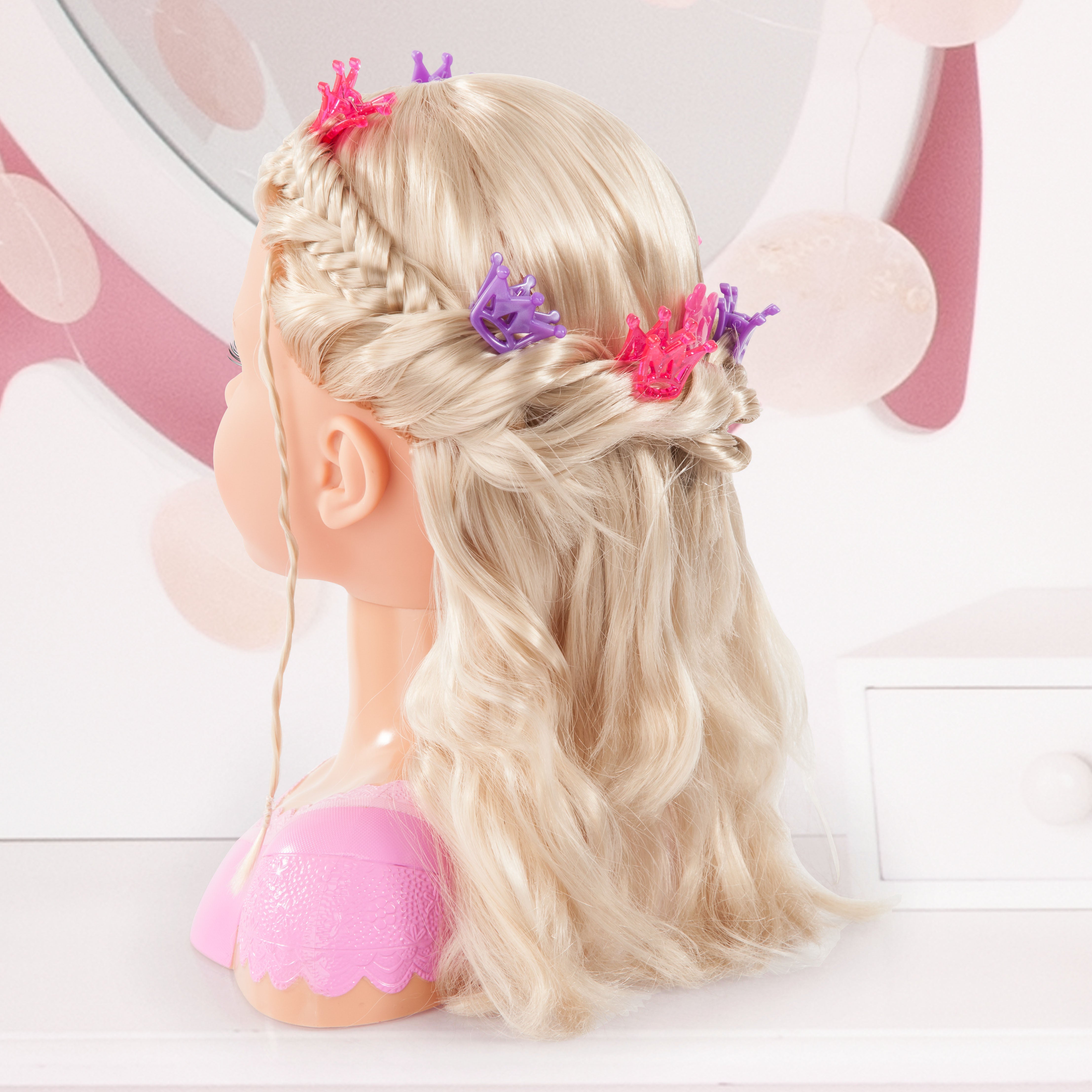 Bayer Charlene Super Model Styling Head w/Hair Bunches.